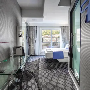 4* فندق ماجيك كلوفرهوسيت